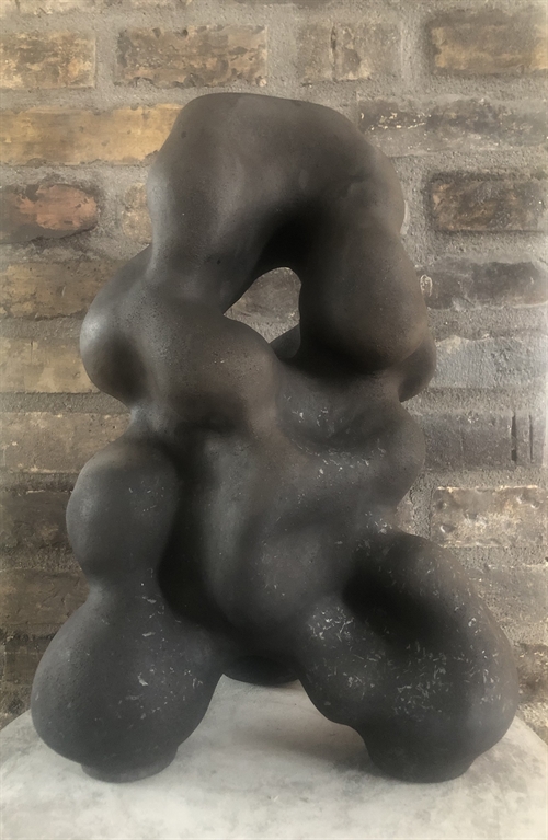 Keramik skulptur af Pernille Calundan - er p.t. udstillet hos Dansk Design Atelier